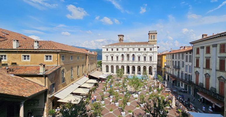 Landscape Festival 2024 Piazza Vecchia allestimento